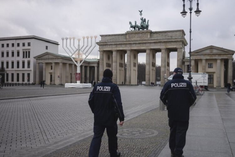 новость 20-11-2021 В Германии ожидается ужесточение ковидных мер