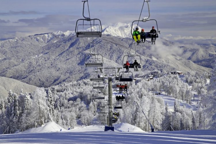 новость 12-11-2021 Какие горнолыжные направления выбирают россияне в зимнем сезоне?