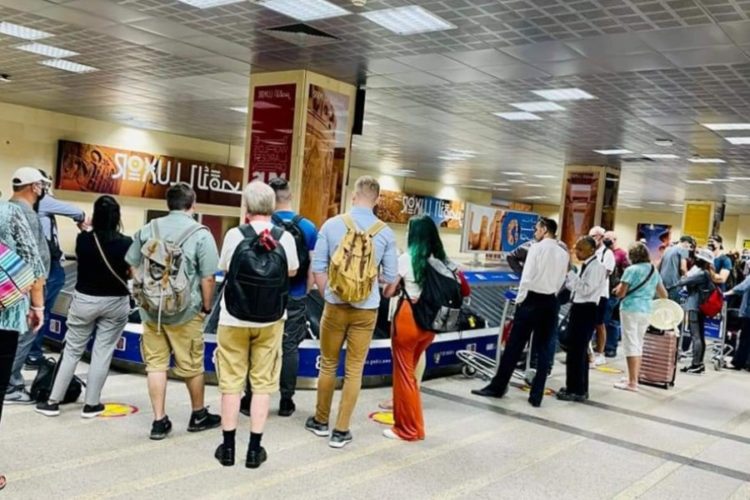 В Египте сообщили, что проблема очередей в аэропорту решена