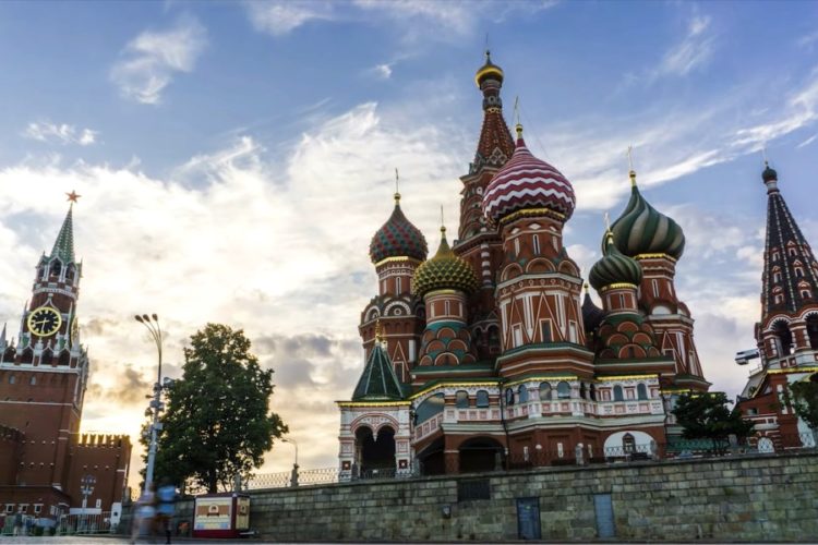 Компании сообщили, когда иностранцы начнут приезжать в РФ