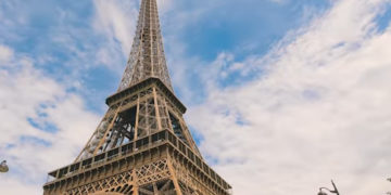Во Франции заявили о новых антирекордах по коронавирусу