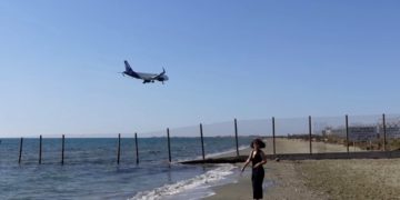 Кипр начинает прием туристов по новым правилам