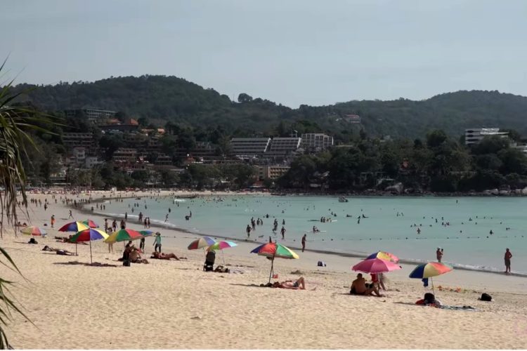 Отдых в Таиланде оказался никому не нужен, но чиновники довольны