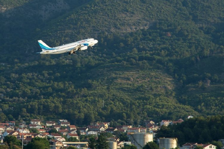 новость 04-12-2021 Туристы будут въезжать в Черногорию по обновленным правилам