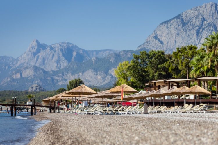 новость 25-12-2021 В 2022 году бронирования отелей Кемера достигнут доковидных показателей