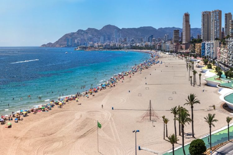 новость 23-12-2021 Бенидорм закрывается в преддверии высокого сезона