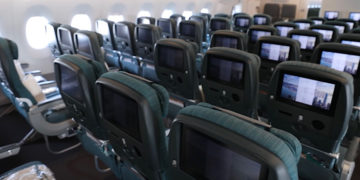 В Гонконге арестовали двух бортпроводниц