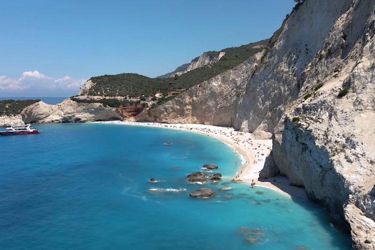 Греция ввела некоторые послабления для иностранных туристов