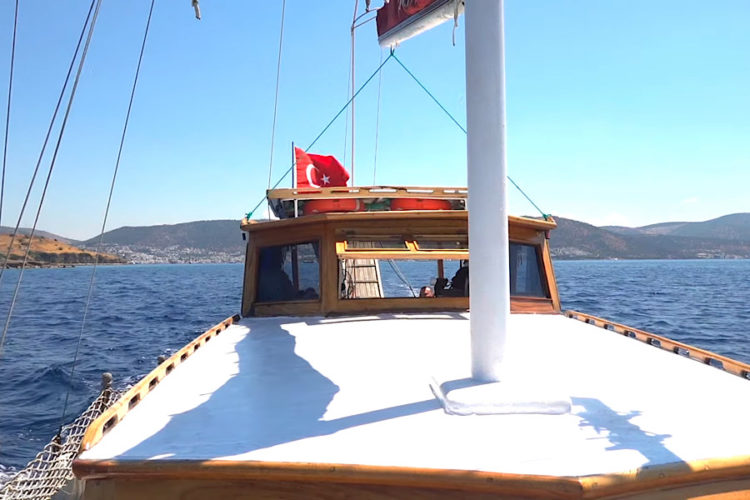 Российский туроператор продолжит особую отправку россиян в Турцию