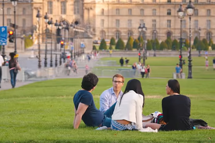 Текущая волна COVID-19 станет для Франции последней