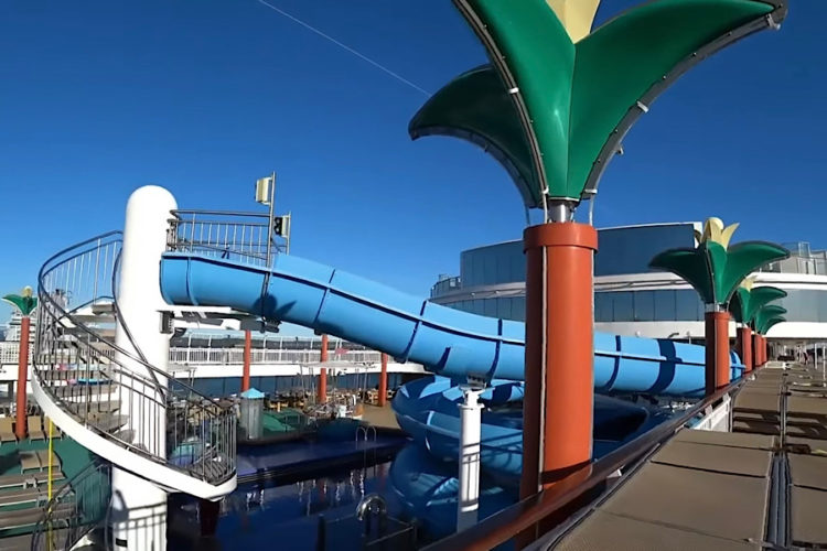 Туристы делятся не самыми лучшими отзывами о круизе