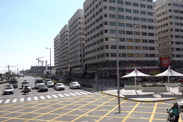 Туристы с двумя прививками от COVID не считаются вакцинированными в Абу-Даби