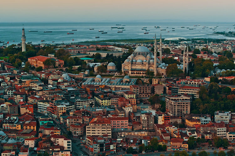 Вакцинные туры в Турцию начали продавать из 10 городов РФ