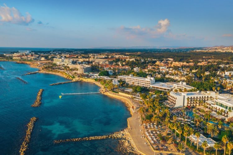 новость 02-01-2022 Кипр будет требовать результаты ПЦР-тестирования даже у привитых