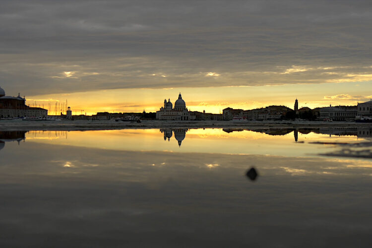 Россияне могут поехать в две "закрытые" европейские страны на отдых