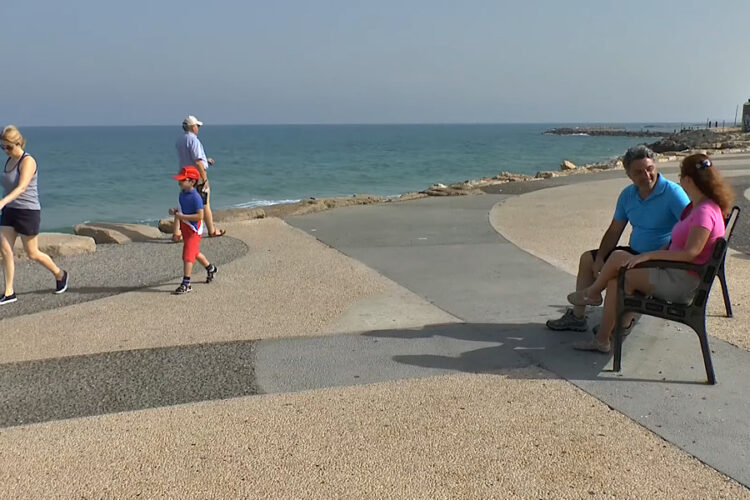 Израиль взял курс на семейных туристов