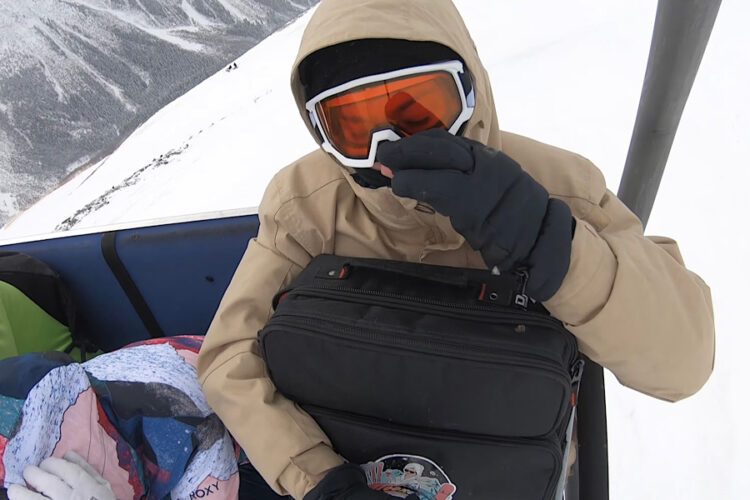 Стало известно, насколько хватит снега на курортах России