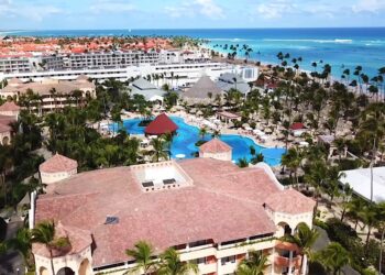 Россиян выгнали из отеля Доминиканы из-за "пяти семерок"