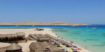 В отелях Хургады и Шарм-эль-Шейха заканчиваются места