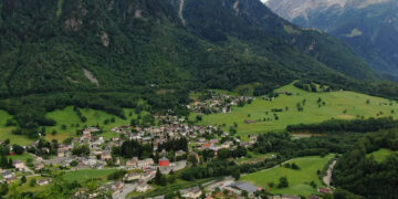 Туристам разрешили планировать поездки в Швейцарию