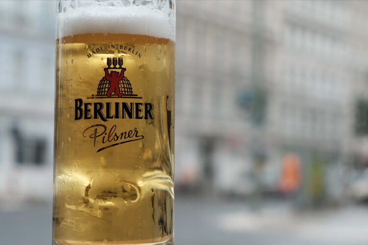 Германия сообщила, какие правила смягчит с 19 марта