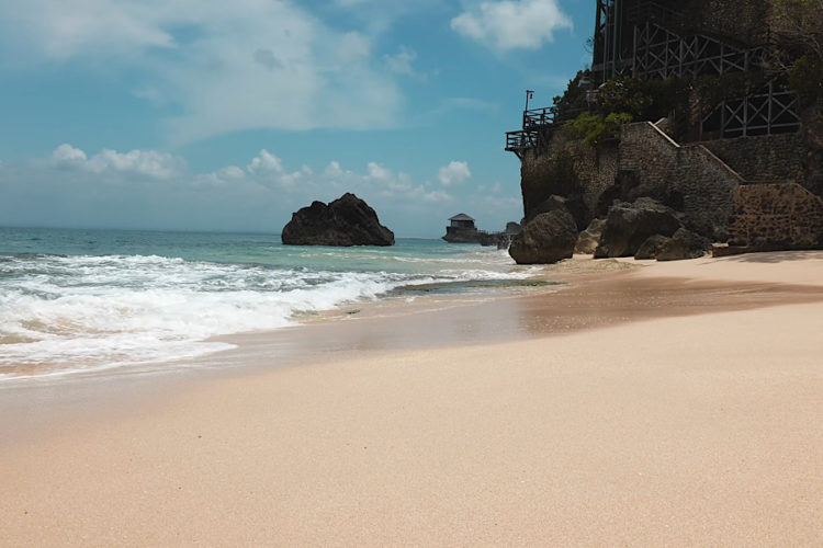 Россияне могут снова ехать на Бали по бизнес-визе