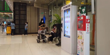 В популярной среди россиян стране будут отправлять в тюрьму за 50 масок в чемодане