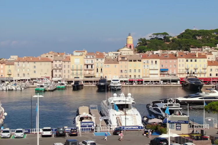 Налоговики накрыли сайт Booking.com