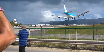 В США отменили тысячи авиарейсов из-за надвигающейся проблемы