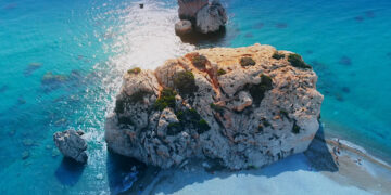 Снявшая ограничения страна была неправильно понята туристами