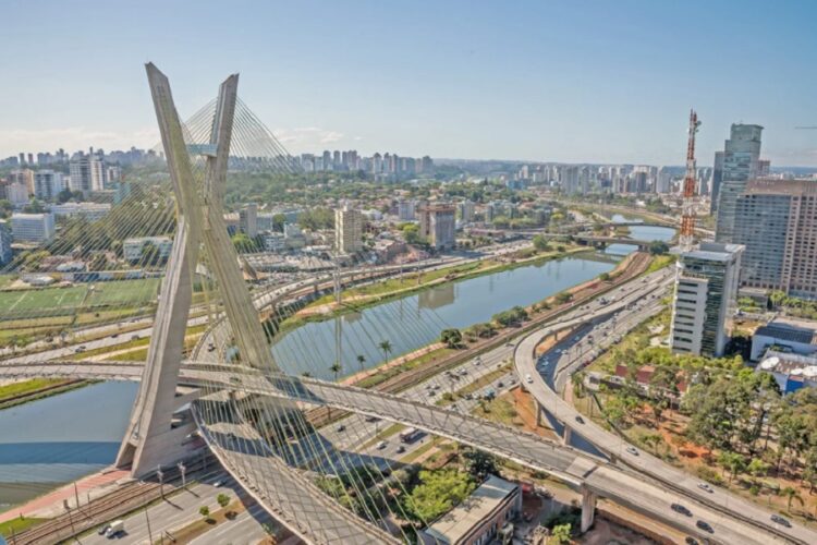 новость 12-02-2022 Улететь в Сан-Паулу и обратно в марте можно за 40 тысяч рублей