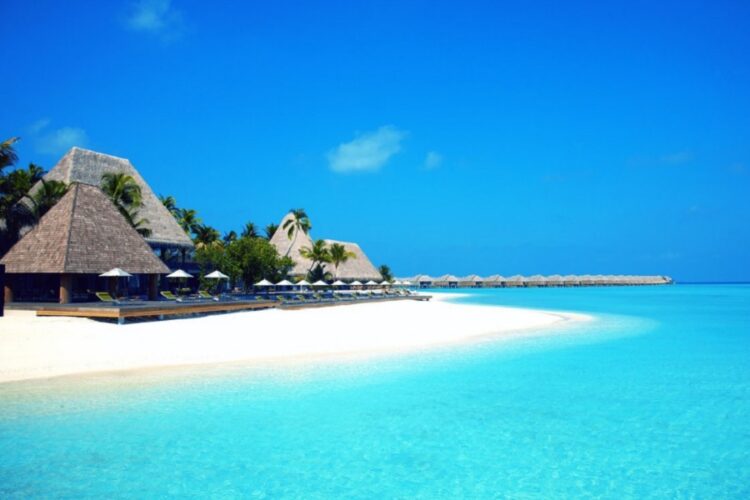 новость 16-03-2022 Мальдивские острова отменили ПЦР-тесты для непривитых туристов