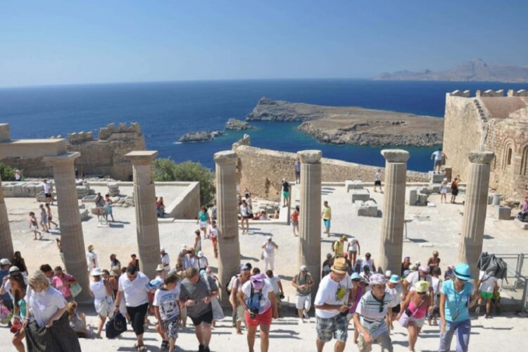 новость 11-03-2022 Греция анонсировала очередное послабление условий въезда