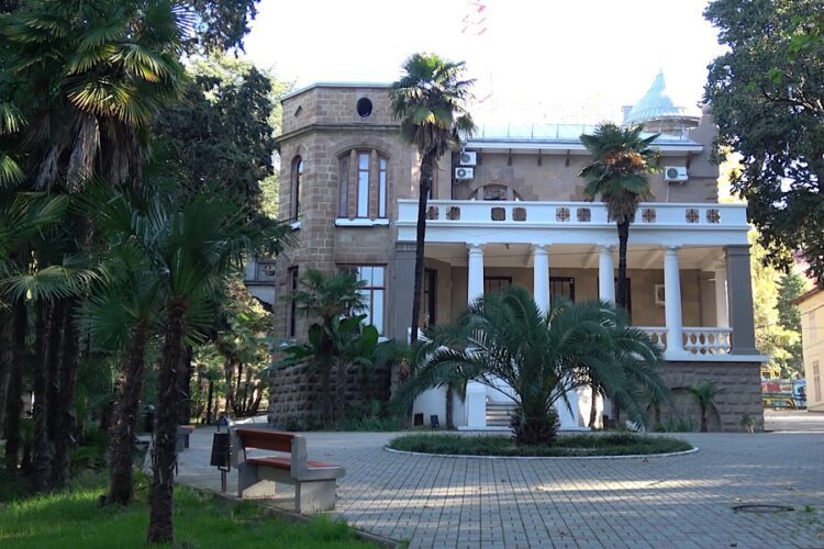 Вместо сайта Airbnb россияне будут пользоваться другими площадками