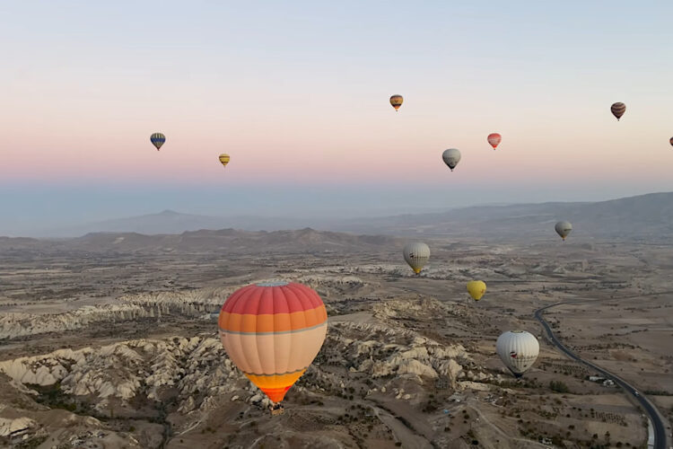 На курортах Турции не ждут россиян и украинцев