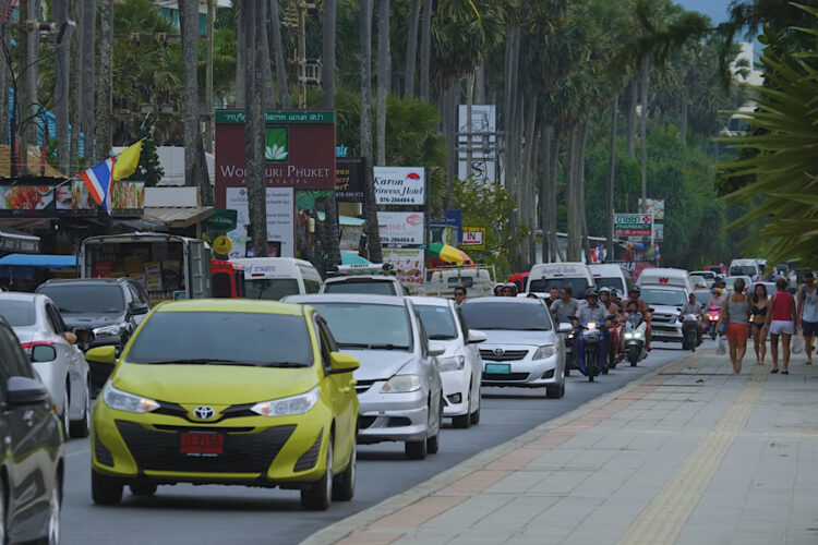 Туристы сообщили о больших проблемах с наличкой в Таиланде