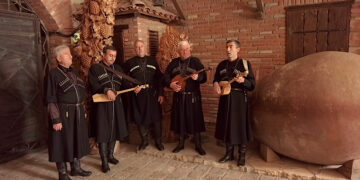 В Грузии снимают большую часть ковидных ограничений