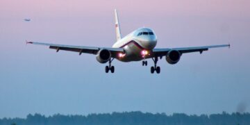 новость 14-04-2022 Наши соотечественники не спешат отказываться от перелетов на российский юг