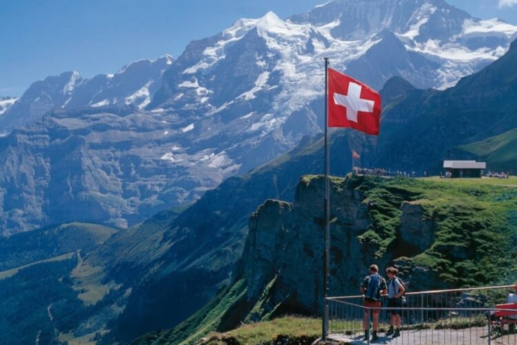 новость 27-04-2022 Швейцария анонсировала отмену ковидных требований