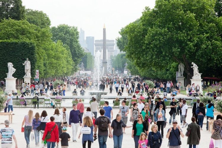 новость 07-04-2022 Граждане РФ могут посещать Францию с любыми целями