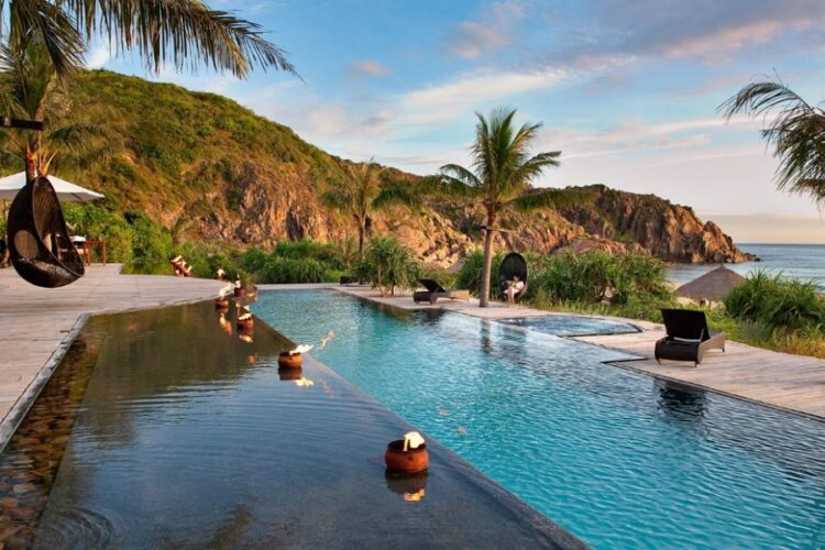 новость 12-04-2022 Отельеры Вьетнама поняли, что россиян этим летом можно не ждать