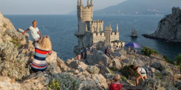 новость 23-04-2022 Спрос на отдых в Крыму значительно снизился