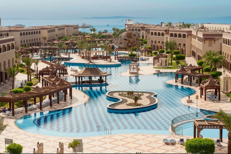 новость 26-04-2022 Для возвращения российского туриста Египет перейдет на рубли