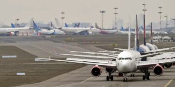 новость 02-05-2022 Авиаперевозка для россиян стала более доступной