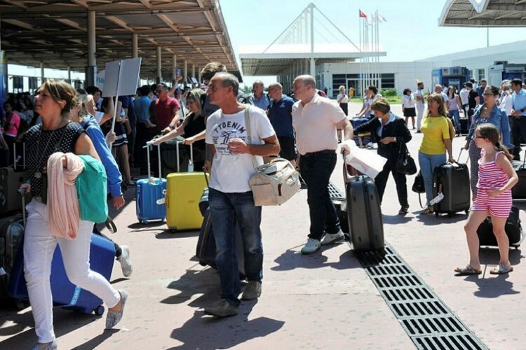 новость 27-05-2022 Без российских туристов туризм Турции ждет крах