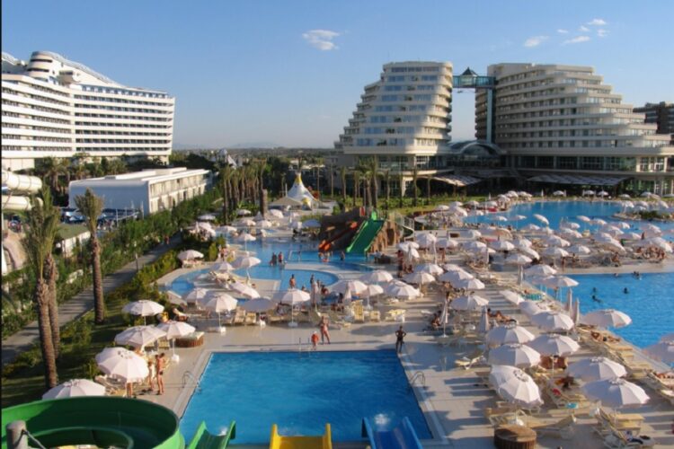 новость 24-05-2022 Цены на турецких курортах в апреле выросли на рекордные 92%