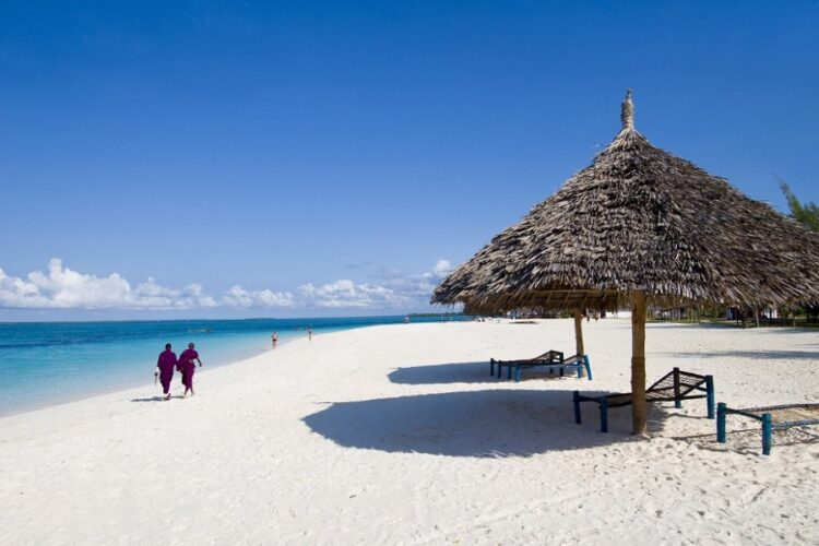 новость 13-06-2022 Танзания сделала ряд послаблений для российских туристов