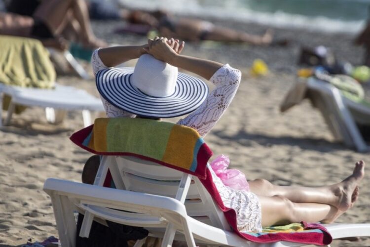 новость 21-06-2022 Российский турпоток в Турцию в мае снизился на 62,4%