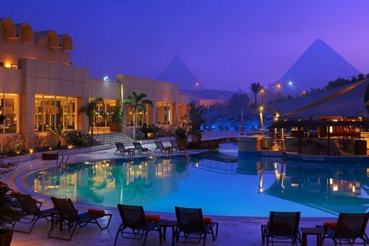 новость 03-06-2022 Самые популярные у россиян отели стали снижать цены