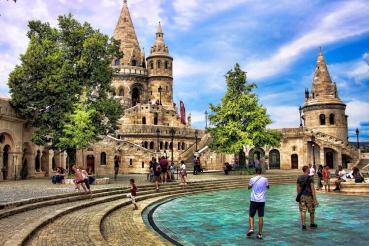 новость 22-06-2022 Российские туристы не готовы тратиться на Европу